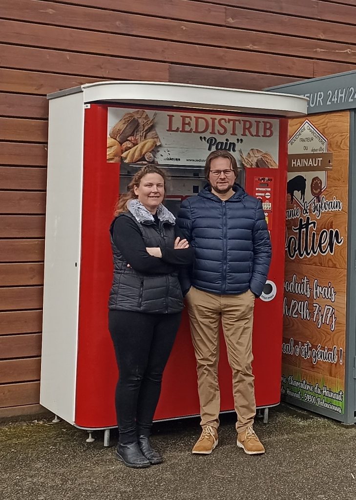 Livraison et installation d’un distributeur automatique de pain à Monchaux sur Ecaillon dans le département du Nord