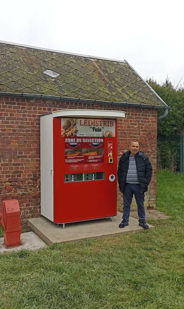 Livraison et installation d’un distributeur automatique de pain à la Ferté-Chevrésis dans le département de l’Aisne