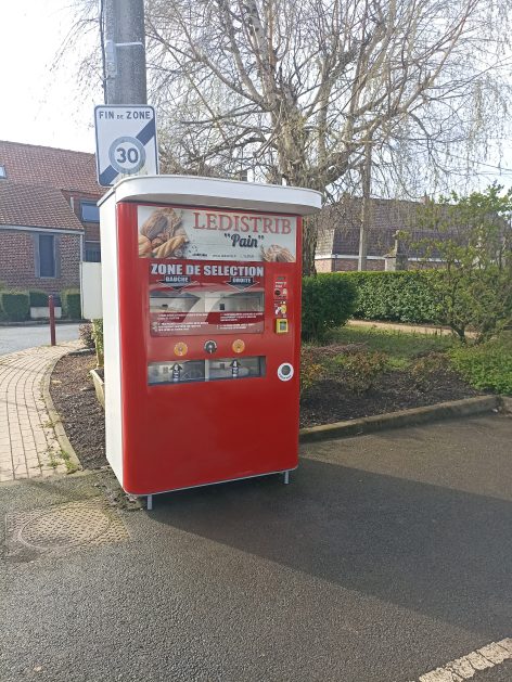 Livraison et mise en place d’un distributeur automatique de pain à Wylder dans le département du Nord