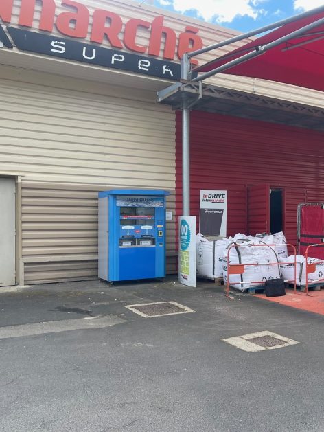 Livraison et installation d’un distributeur automatique de produits frais à Figeac dans le département du Lot