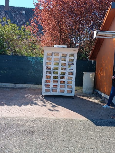 Livraison et installation d’un distributeur à casiers réfrigérés à Scharrachbergheim-Irmstett dans le Bas-Rhin