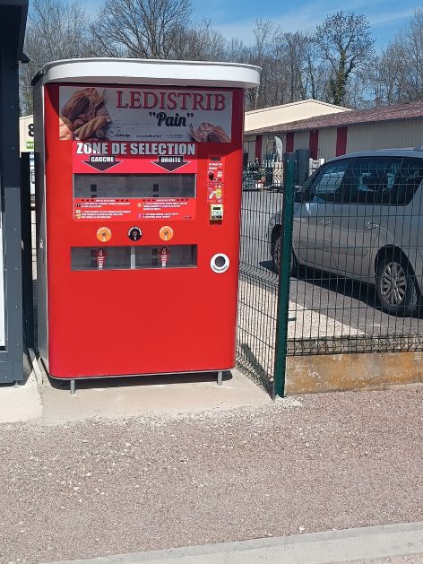 Installation d’un distributeur automatique de pain à Saint-Pouange dans l’Aube